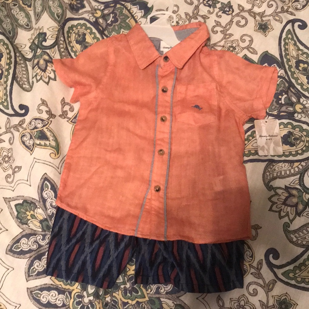 NWT Tommy Bahama peach button down & print shorts